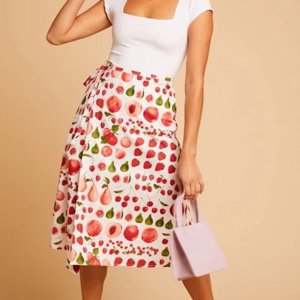 Lisa Says Gah Capri Wrap Skirt size S